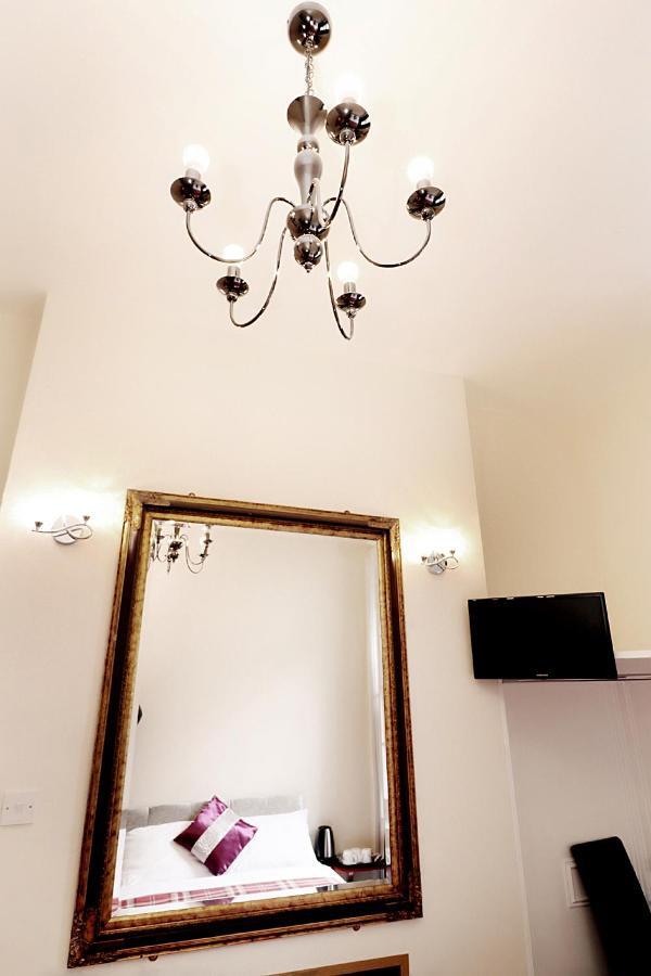 Camera Tripla Basic con Bagno in Comune